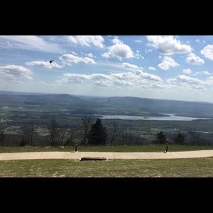 Meet your Posher, Clint